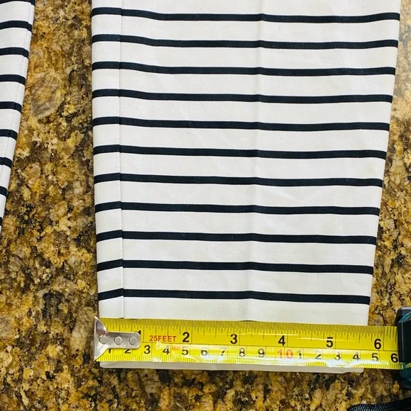 Women Express Pants - Picture 9 of 10